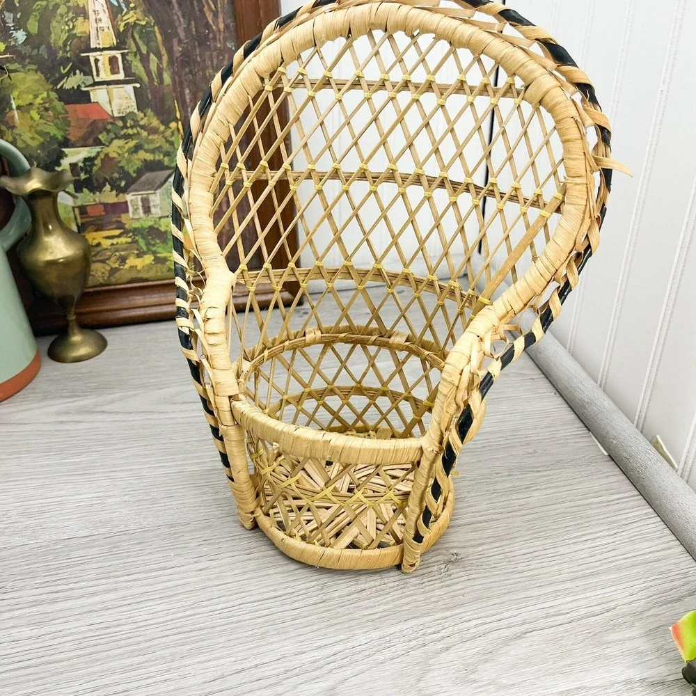 Vintage Wicker Peacock Chair Plant Holder - Black Accent Decor‎